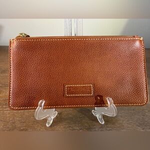 Dooney & Bourke purse pouch with outside ID Slot